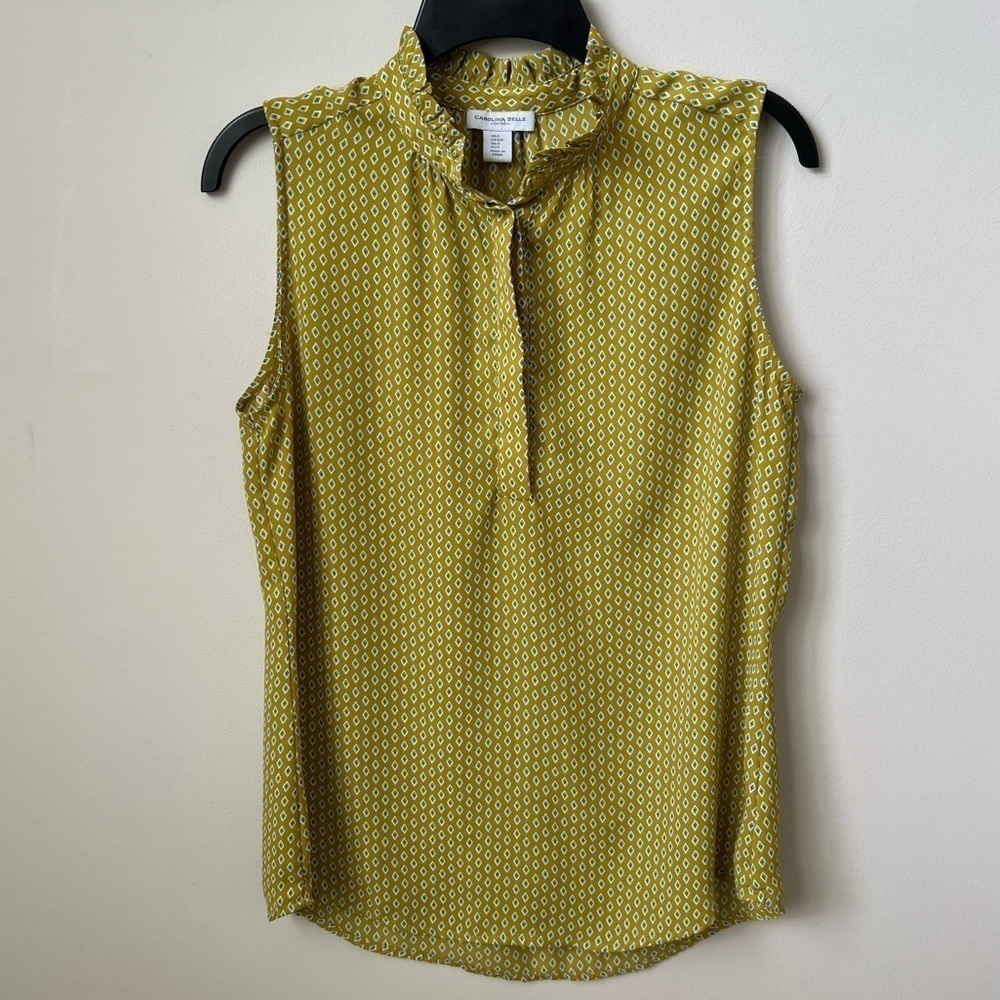 Carolina Belle Sleeveless High Neck Button Front Top Ruffled Hem Chartreuse Sz S